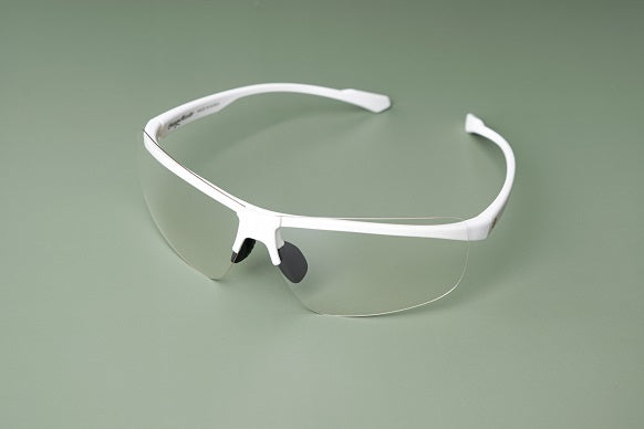 チェンジマスター透明調光サングラス<br><h5>超軽量超柔靭スポーツサングラス　透明なのにサングラス</h5>